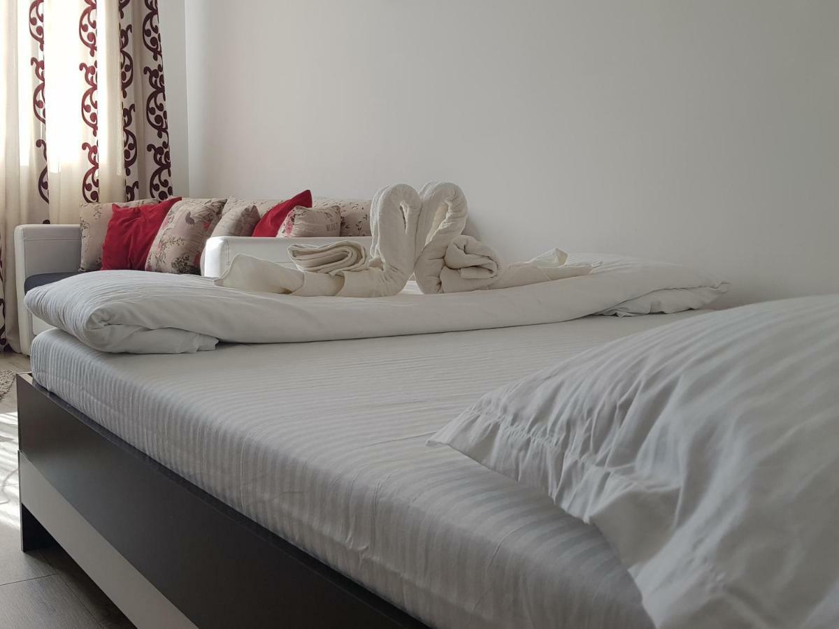 Studio Central Piatra Neamţ Zewnętrze zdjęcie